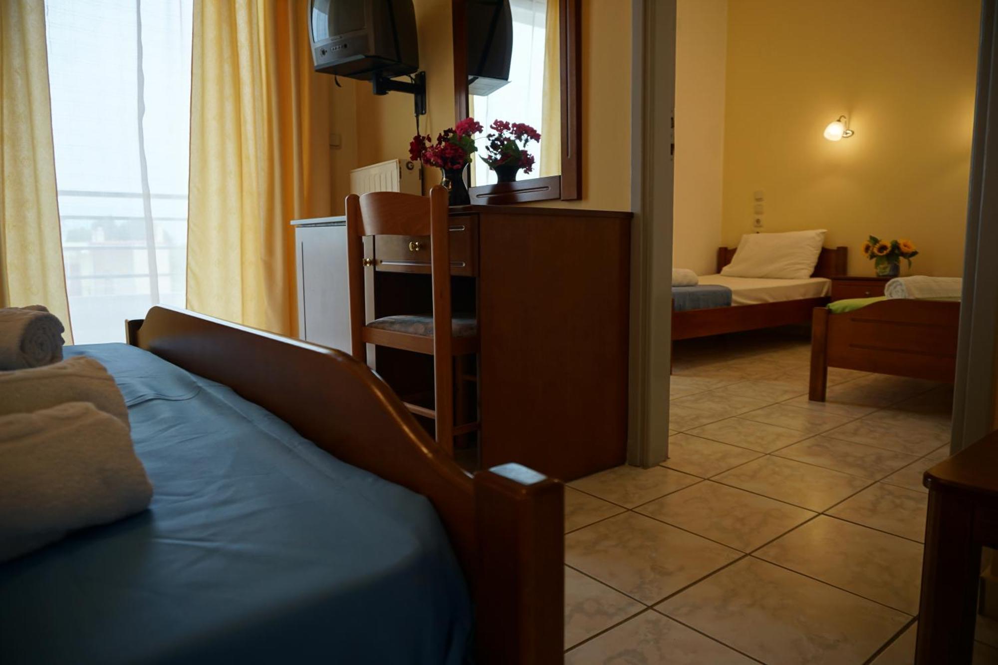Iraklis Hotel Mytikas  Zimmer foto